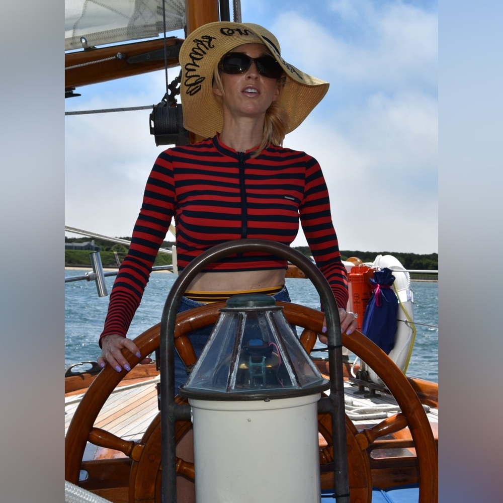 Always on Vacay Hat. Fun! - Picture 3 of 6